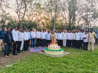 १ मे - महाराष्ट्र दिन व कामगार दिन